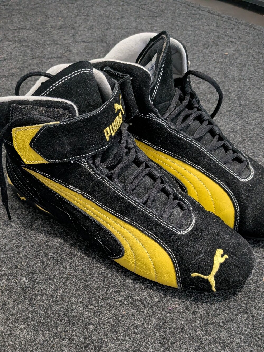 Puma Men’s Black & Yellow High Top Racing Shoes
